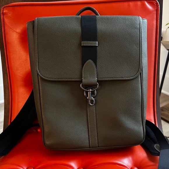 COACH Blaine Olive Green Leather Men's Backpack - Picture 3 of 10